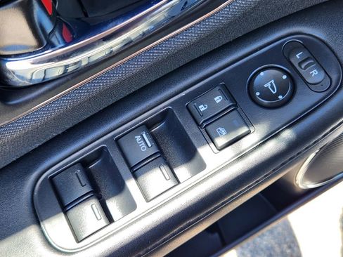 Used 2019 Honda HR-V EX image 15