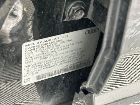 Used 2025 Audi Q3 2.0T Premium AWD/4WD image 12