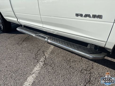 Used 2024 RAM 3500 Big Horn AWD/4WD image 4