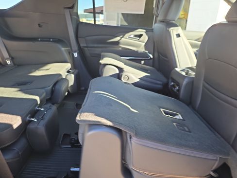 New 2026 Chevrolet Traverse High Country image 28