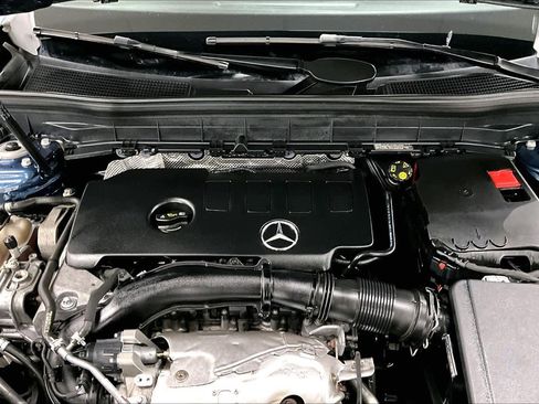 Used 2023 Mercedes-Benz GLB 250 4MATIC image 30