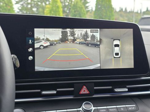 Used 2024 Hyundai Elantra Limited FWD image 22