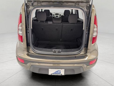 Used 2013 Kia Soul FWD image 14
