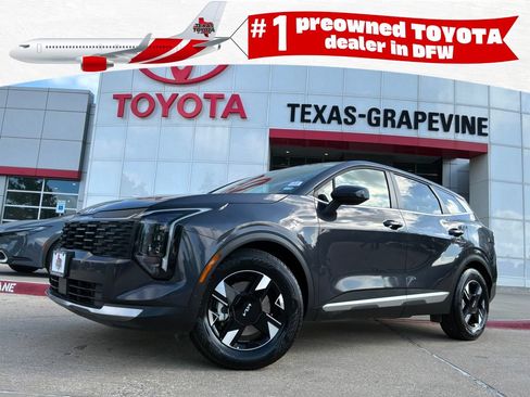 Used 2026 Kia Sportage LX FWD image 1