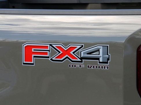 New 2026 Ford F250 Lariat w/ FX4 Off-Road Package AWD/4WD image 8