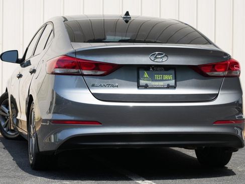Used 2018 Hyundai Elantra SEL FWD image 5