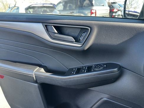 Certified 2024 Ford Escape Active image 31