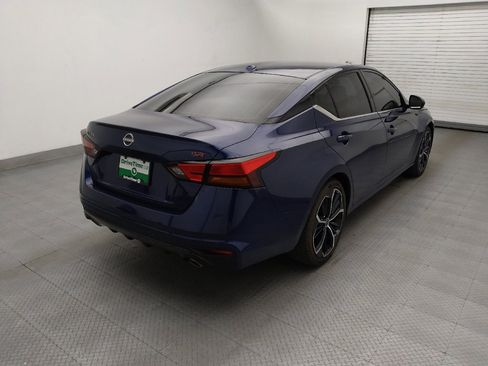 Used 2023 Nissan Altima 2.5 SR FWD image 9