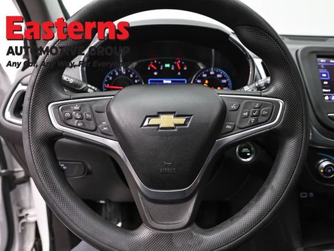 Used 2022 Chevrolet Equinox LT FWD image 10