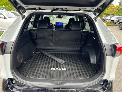 Certified 2023 Toyota RAV4 XSE AWD/4WD image 11