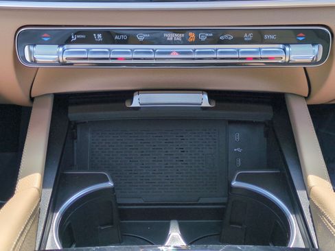Certified 2026 Mercedes-Benz GLE 450 4MATIC image 26