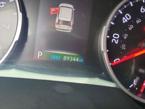 Certified 2021 Toyota RAV4 XLE w/ Convenience Package FWD image 34