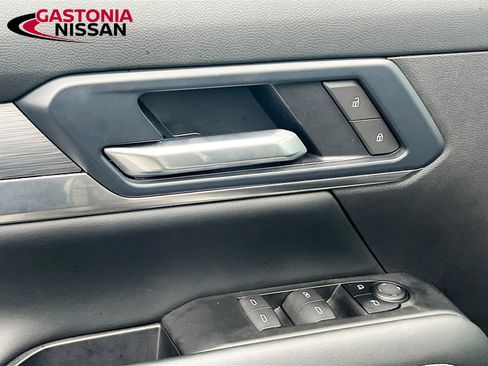 Used 2025 GMC Terrain Elevation image 23