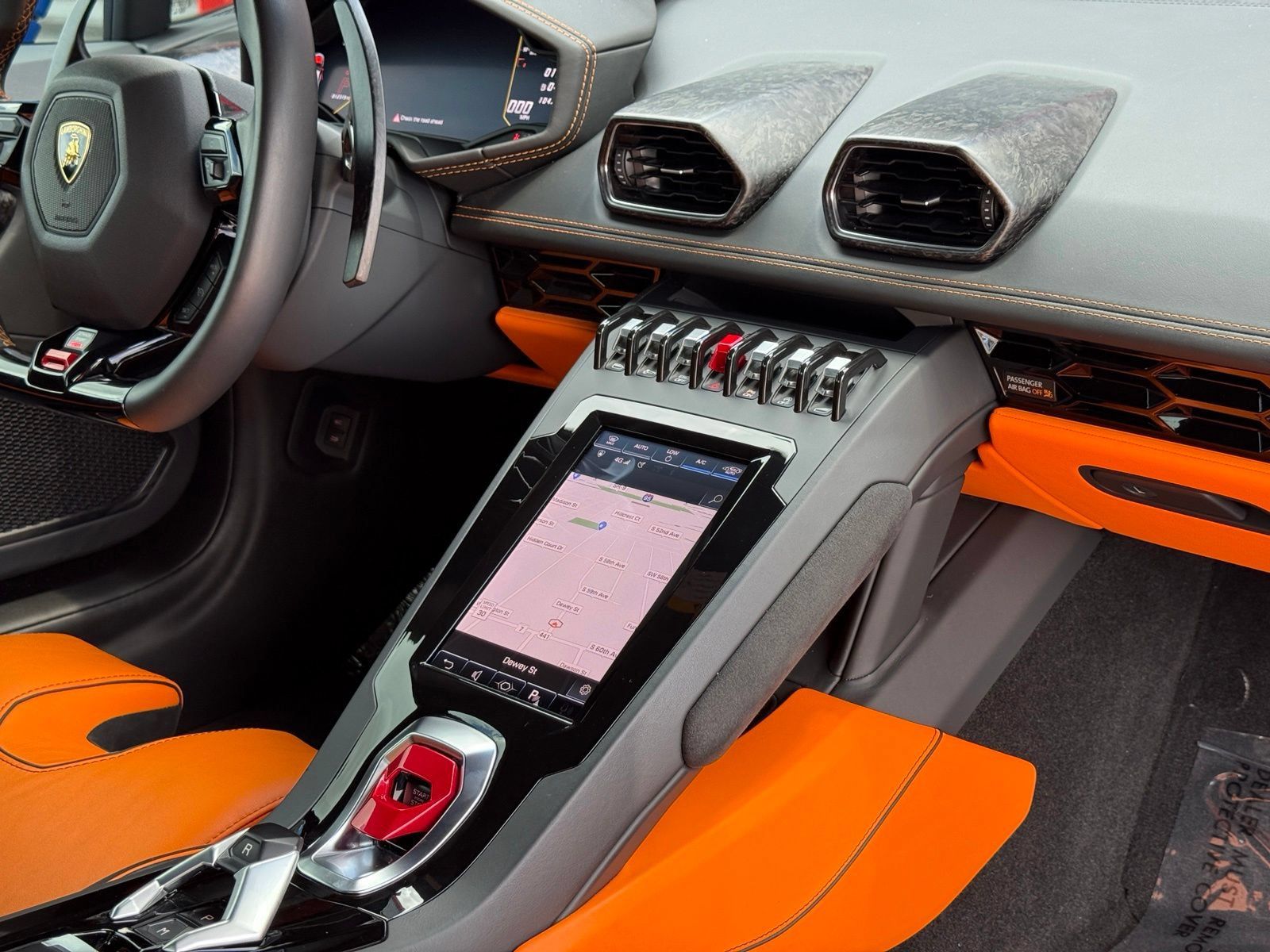 Used 2020 Lamborghini Huracan EVO RWD image 32