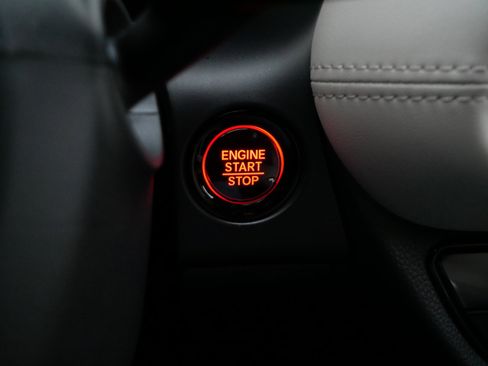 Certified 2026 Honda HR-V LX image 21