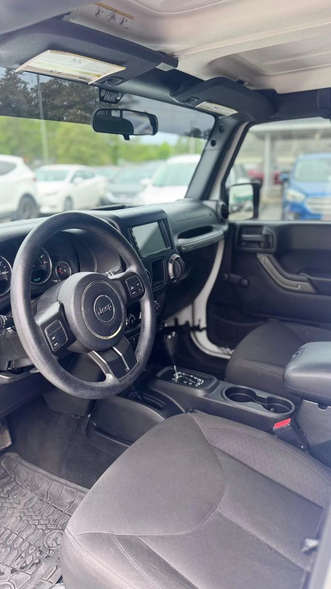 Used 2016 Jeep Wrangler Unlimited Sport AWD/4WD image 9