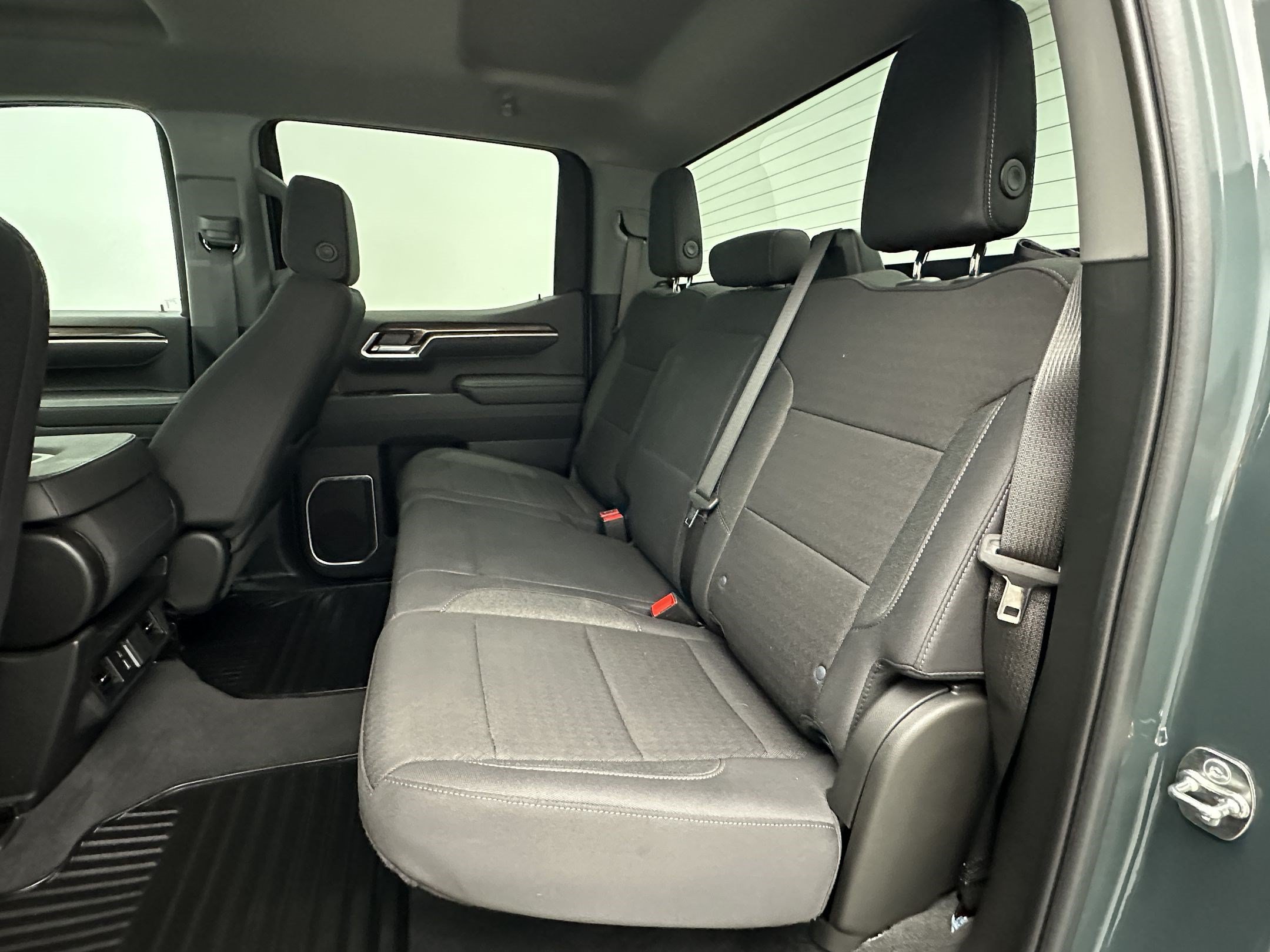 Certified 2026 Chevrolet Silverado 1500 LT AWD/4WD image 23