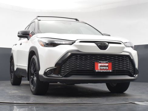 Used 2025 Toyota Corolla Cross AWD Hybrid image 30