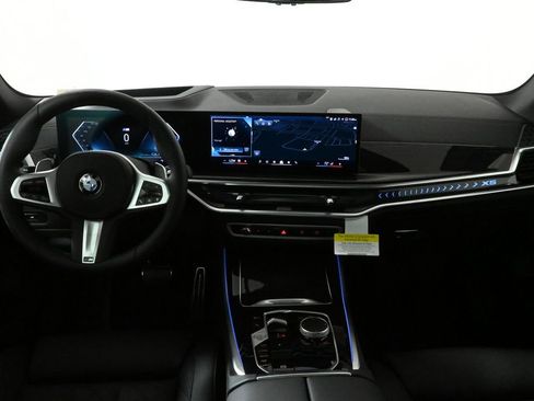 Used 2026 BMW X5 xDrive40i w/ M Sport Package image 17