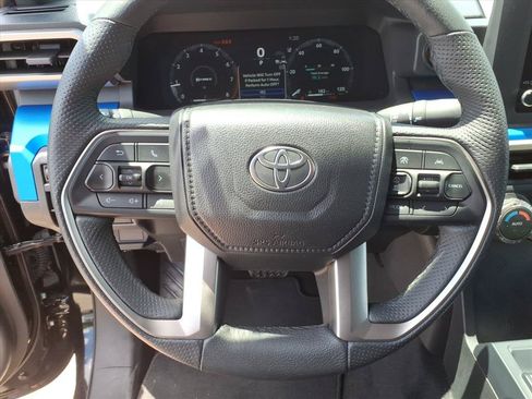 Used 2025 Toyota Tacoma TRD Off-Road AWD/4WD image 23