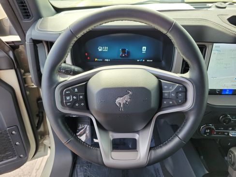 Used 2025 Ford Bronco Outer Banks AWD/4WD image 30