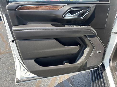 Certified 2021 Chevrolet Suburban High Country w/ Premium Package AWD/4WD image 18