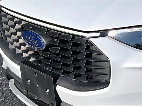 Used 2025 Ford Escape Platinum AWD/4WD image 31