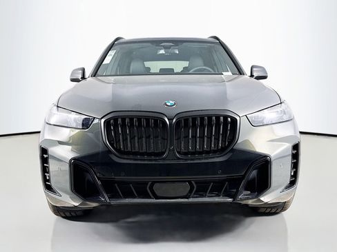 New 2026 BMW X5 xDrive40i w/ M Sport Package AWD/4WD image 2