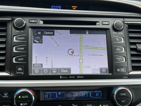 Used 2018 Toyota Highlander Limited Platinum image 20