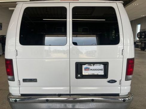 Used 2013 Ford E-150 and Econoline 150 Wagon RWD image 6