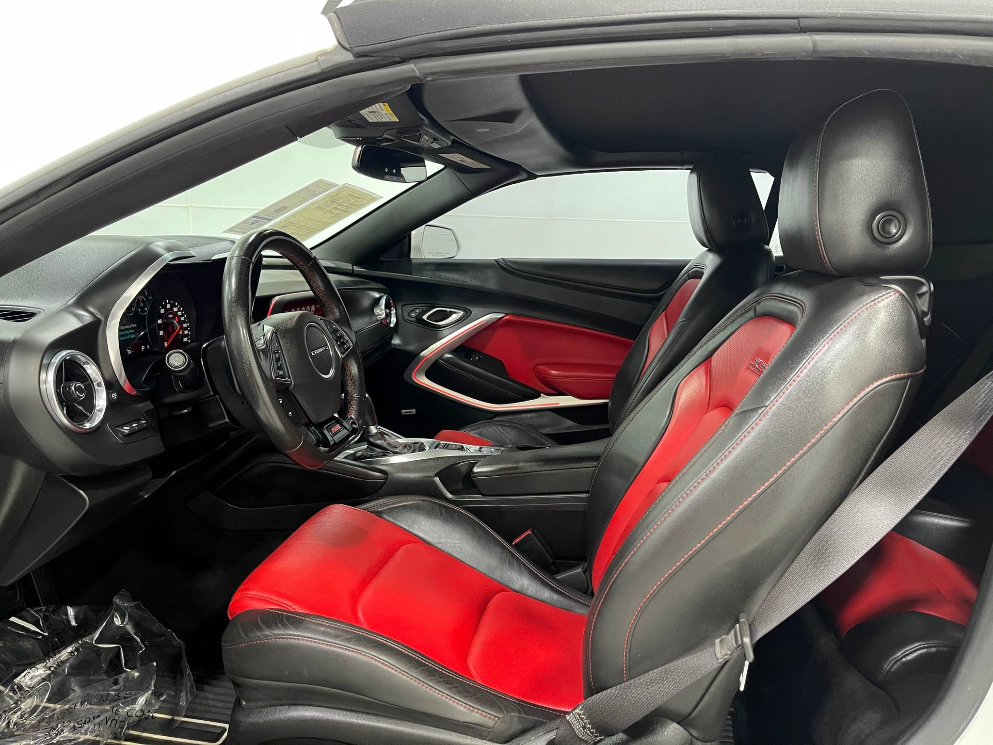 Used 2018 Chevrolet Camaro SS RWD image 12
