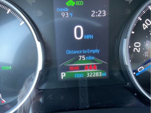 Certified 2022 Toyota RAV4 SE w/ Convenience Package AWD/4WD image 25