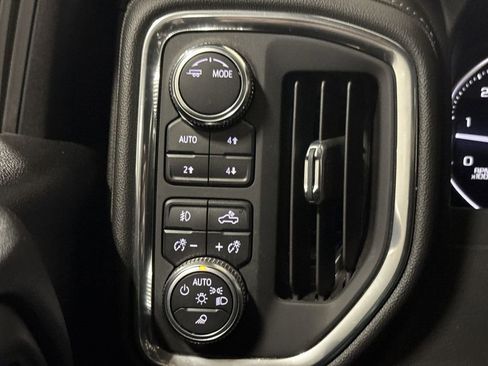 Used 2021 GMC Sierra 2500 SLT w/ SLT Convenience Package image 18