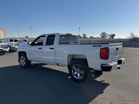 Used 2019 Chevrolet Silverado 1500 Custom w/ Custom Convenience Package image 8