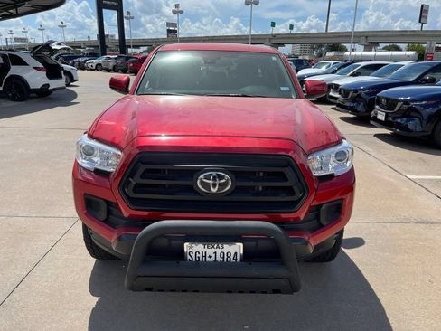 Used 2022 Toyota Tacoma SR AWD/4WD image 2