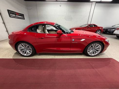 Used 2010 BMW Z4 sDrive35i image 72
