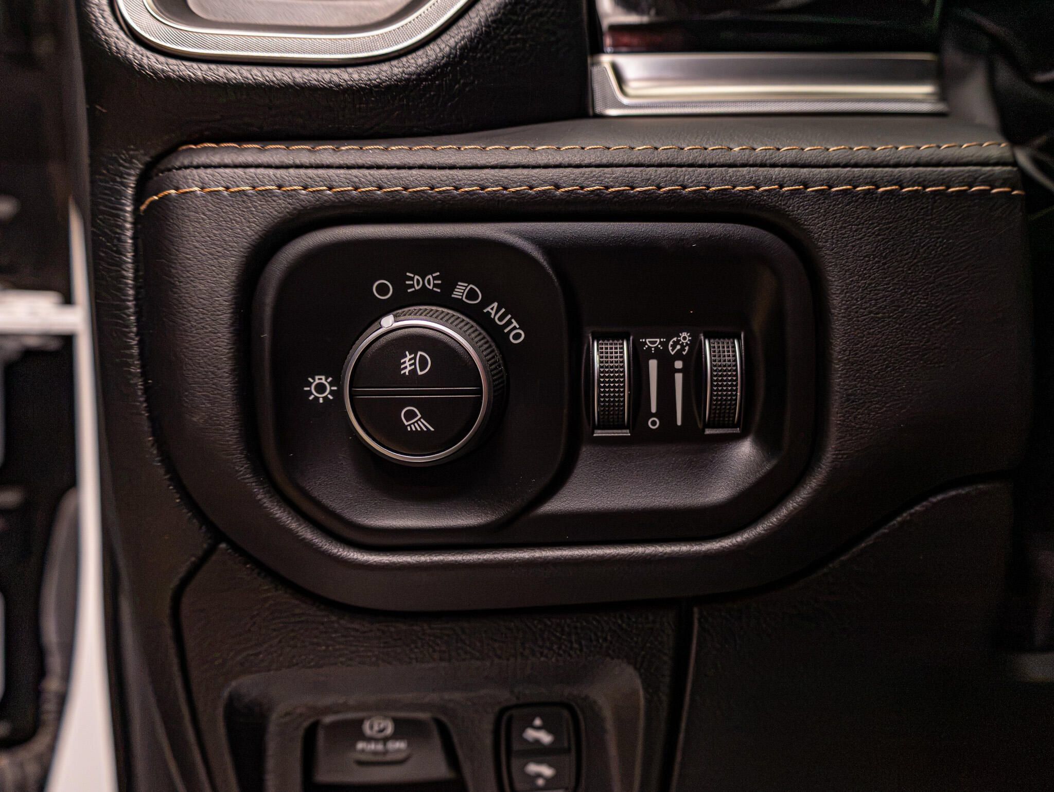 Used 2026 RAM 1500 Tungsten AWD/4WD image 21
