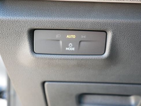 Used 2025 Volkswagen Tiguan S image 24