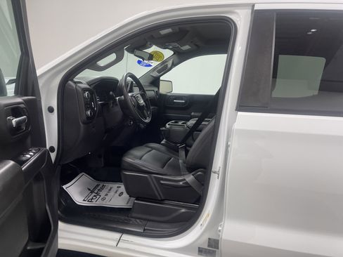 Used 2022 GMC Sierra 1500 Pro w/ Convenience Package image 9