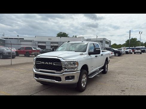 Used 2024 RAM 2500 Big Horn image 2