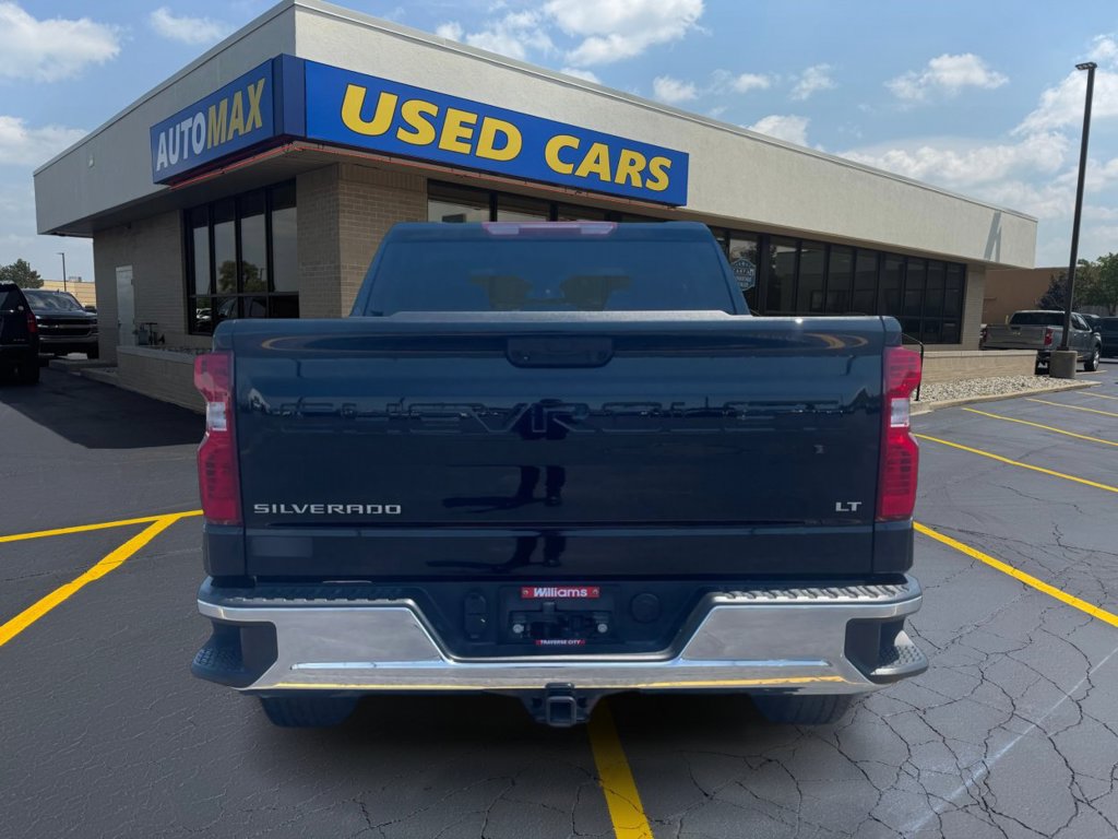 Used 2024 Chevrolet Silverado 1500 LT AWD/4WD image 6