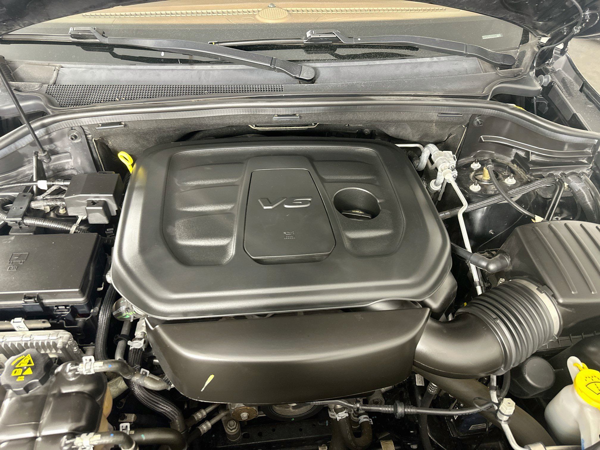 Used 2020 Jeep Grand Cherokee Overland AWD/4WD image 35