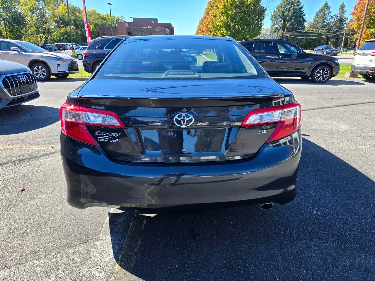 Used 2012 Toyota Camry SE FWD image 4