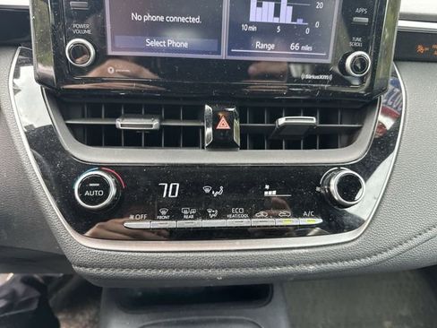 Used 2022 Toyota Corolla SE FWD image 18