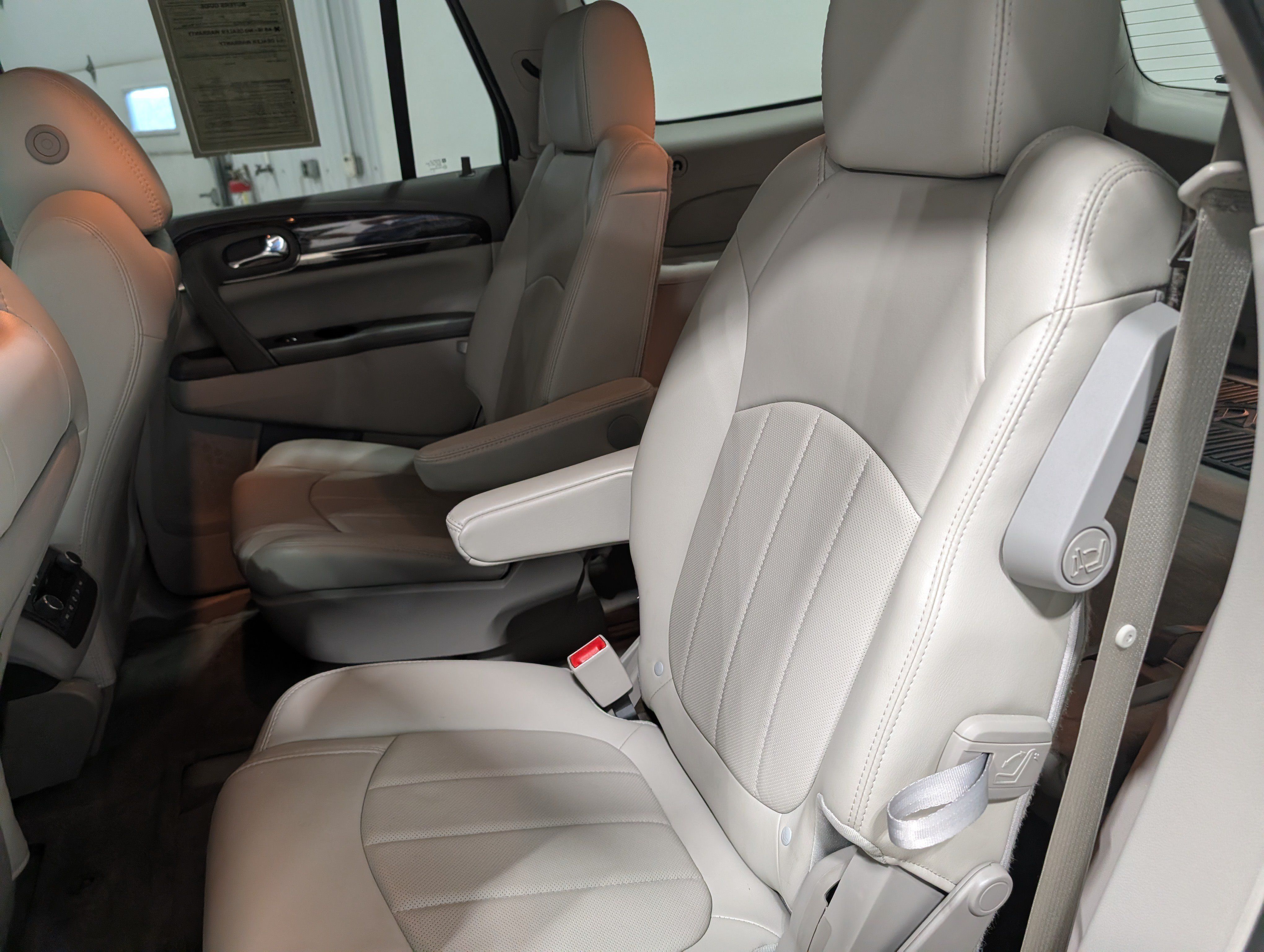 Used 2017 Buick Enclave Leather w/ Trailering Package AWD/4WD image 15