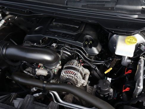 Used 2021 RAM 1500 Big Horn image 12