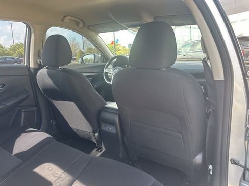 Used 2022 Nissan Sentra SV image 32