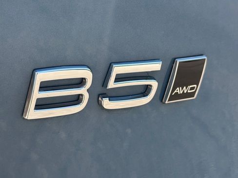 Used 2025 Volvo XC40 B5 Ultra w/ Climate Package AWD/4WD image 52