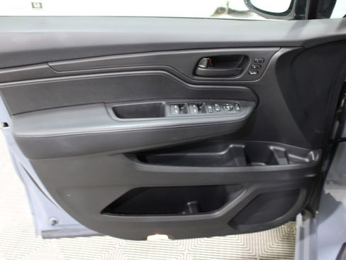 Used 2025 Honda Odyssey Sport-L image 6