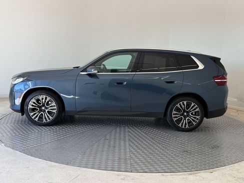 Used 2025 BMW X3 xDrive30i AWD/4WD image 2